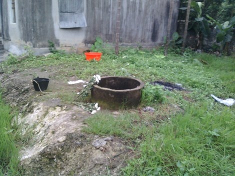 Giếng nước nơi xảy ra vụ án.