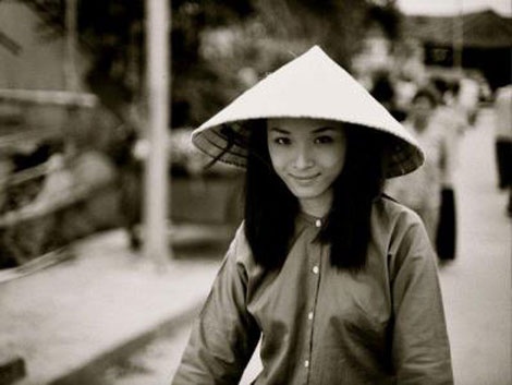 Hoa hậu Phương Nga trong một cảnh phim.