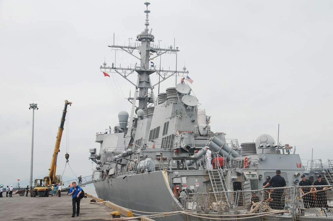 Các hoạt động giao lưu trên biển sẽ cho phép tàu của hải quân hai nước thực hành Bộ Quy tắc Ứng xử cho những cuộc chạm trán ngoài ý muốn trên biển (CUES), các kỹ thuật tìm kiếm và cứu nạn, và cách điều khiển tàu.  Bên cạnh đó, các thủy thủ đoàn sẽ tham gia triển khai các dự án cộng đồng tại trường Tiểu học Hoà Quý, Trung tâm Bảo trợ trẻ em đường phố, giao lưu thể thao với sinh viên Đại học Đà Nẵng, cũng như tìm hiểu thêm về đất nước và con người Việt Nam qua các địa danh lịch sử và văn hoá của TP Đà Nẵng.