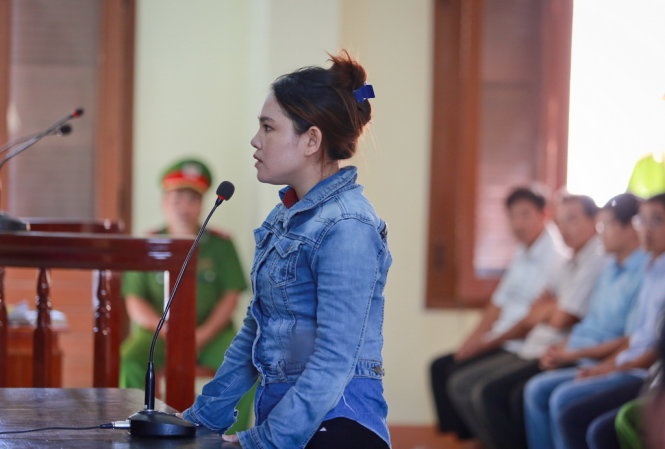 Chị Trần Thị Tâm, vợ nạn nhân Ngô Thanh Kiều, tại phiên tòa - Ảnh: Tiến Thành.