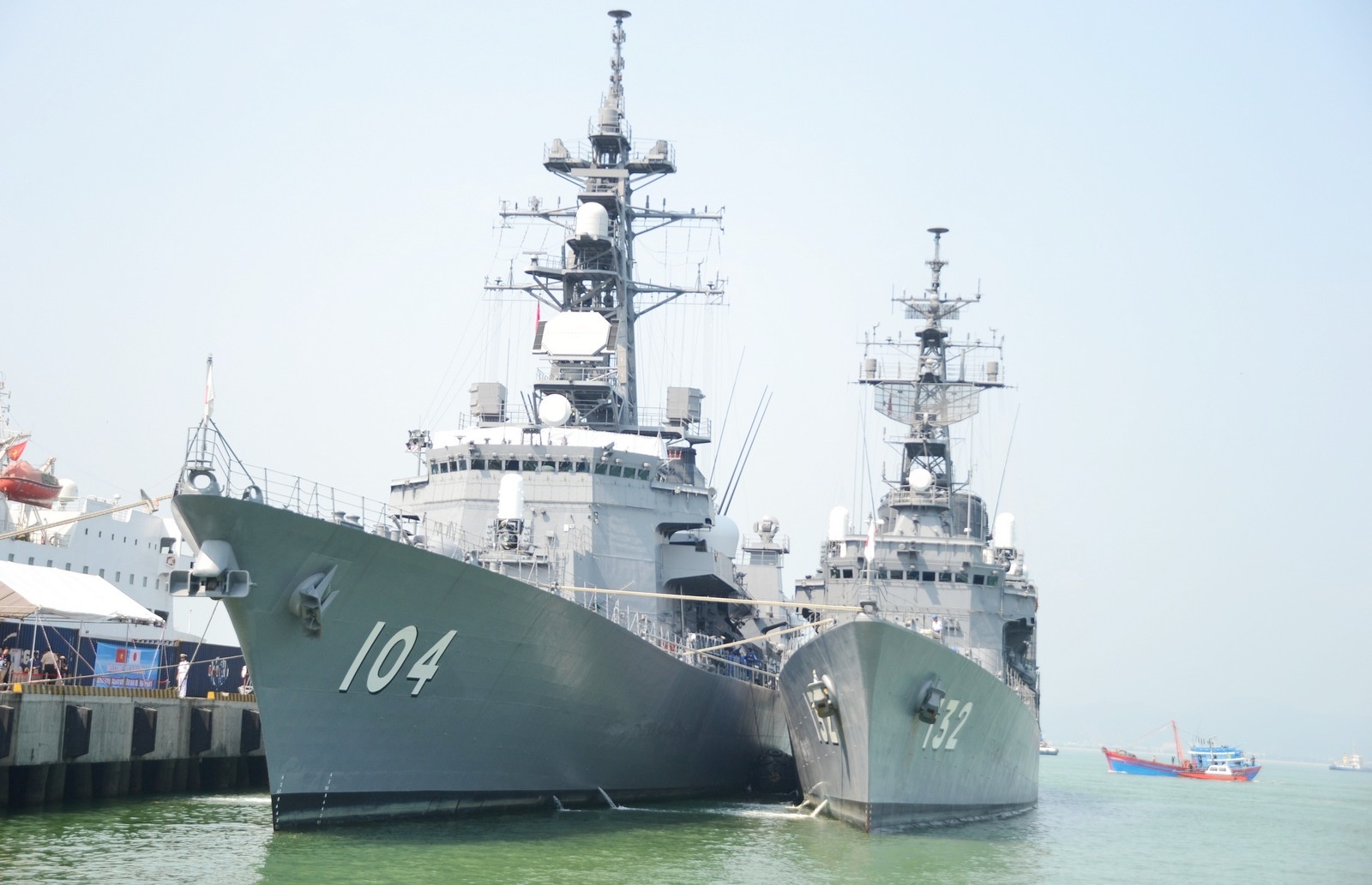 Tau Canh sat bien Nhat Ban sap tham Da Nang hinh anh