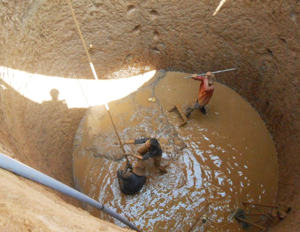Han che nguoi dan dao Ly Son dao gieng khong lo hinh anh