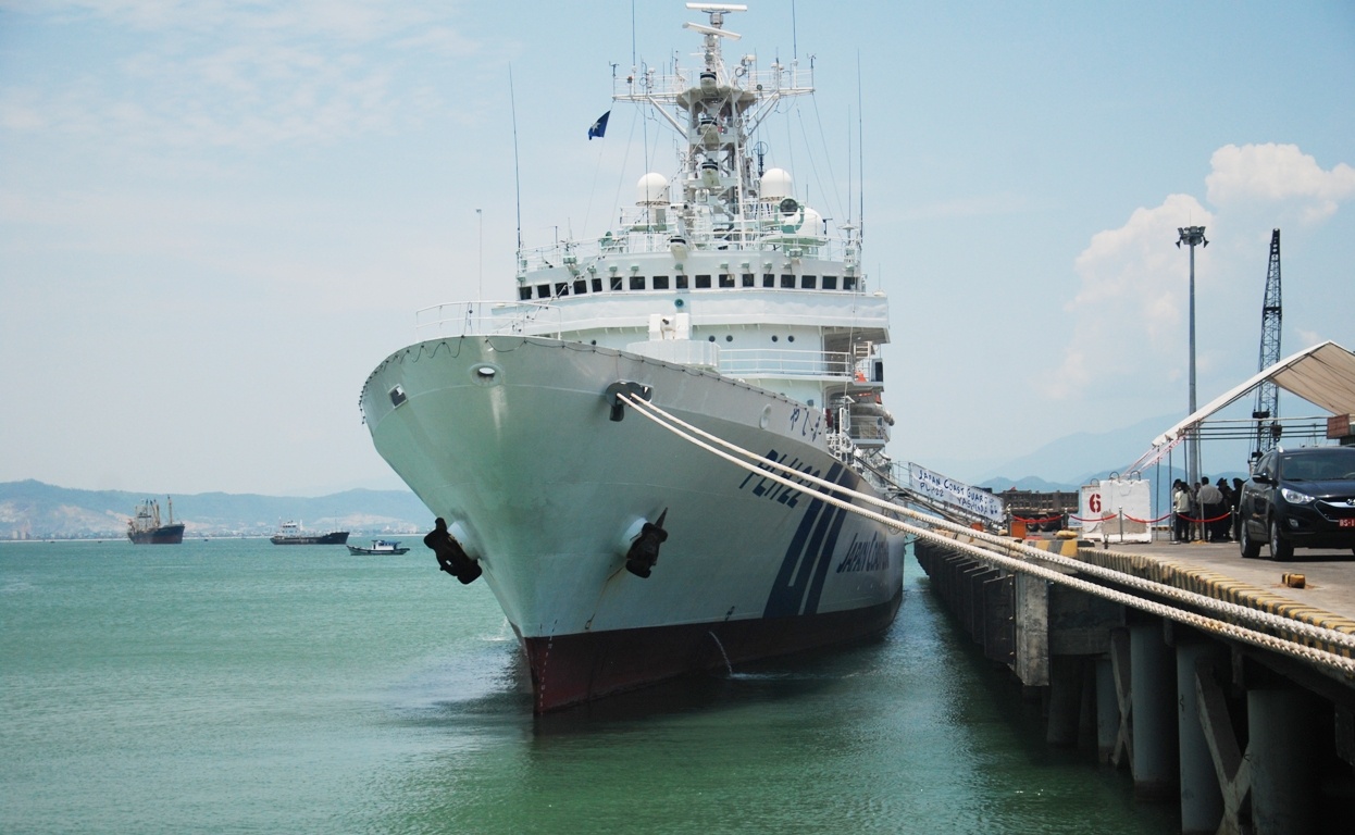 Canh sat bien Viet Nam va Nhat Ban dien tap tren bien hinh anh