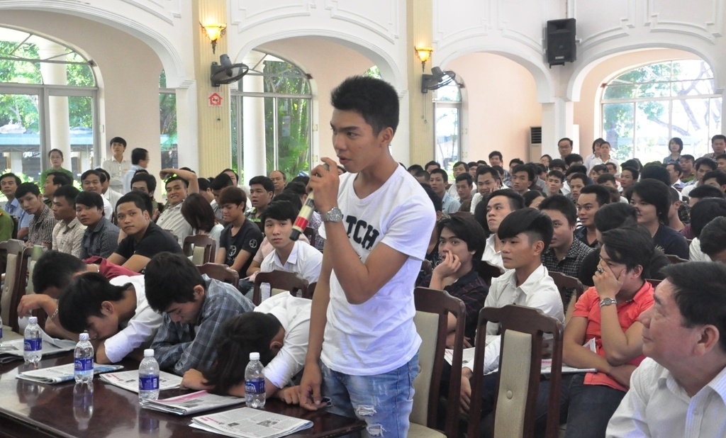 Bi thu Thanh uy Da Nang: 'Phai biet dung day khi vap nga' hinh anh