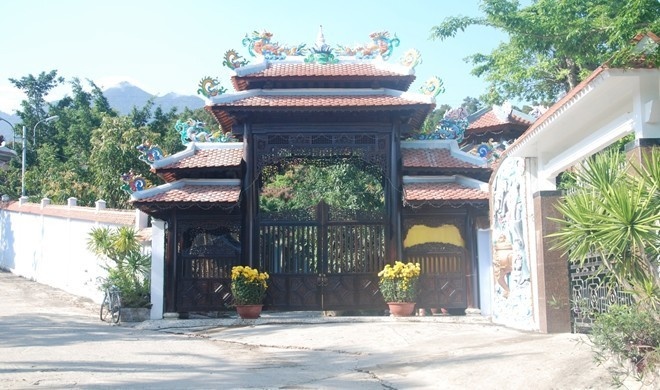 Thao do biet thu cua dai gia vang tren nui Hai Van hinh anh