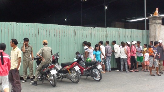 Phat hien thi the thanh nien treo co trong nha xuong hinh anh