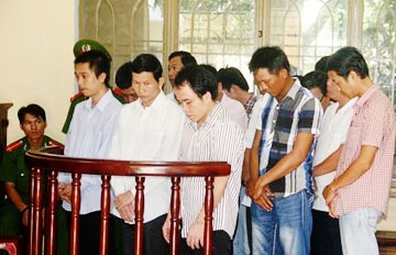Các bị cáo tại tòa. Ảnh: Nguyên Vũ.