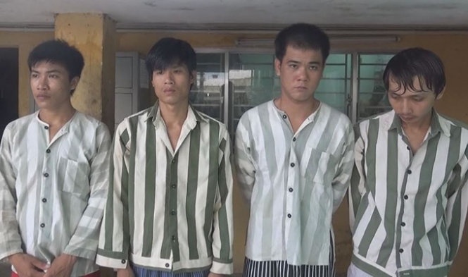 Nhóm thanh niên cướp tài sản tại cơ quan công an.