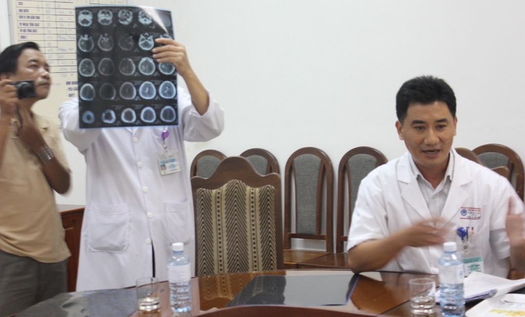 Con gai tu vong o benh vien, gia dinh khieu nai len Bo Y te hinh anh