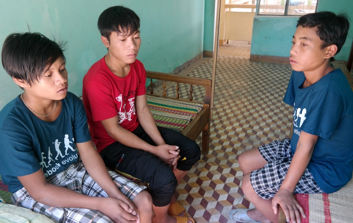 Phut 3 nan nhan thoat khoi su truy duoi cua chu go hinh anh