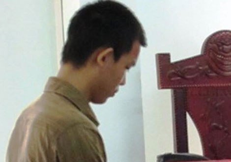 Bị cáo Nguyễn Tấn Khang tại phiên tòa.