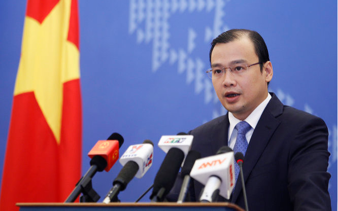 Len an tau canh sat Thai Lan tan cong tau ca Viet Nam hinh anh