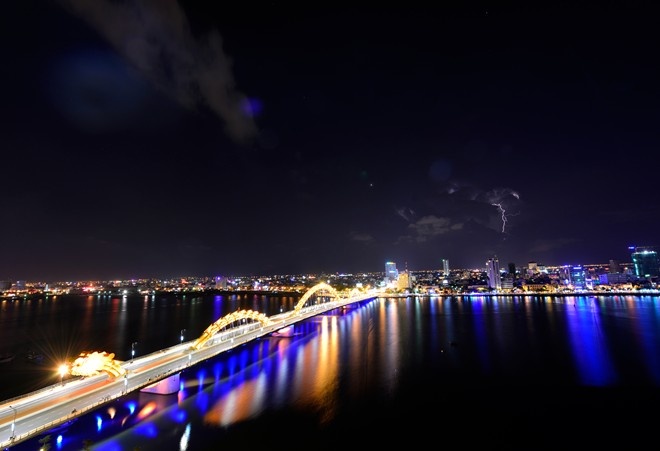 Da Nang se xay them cau va 'tra' bien cho dan hinh anh