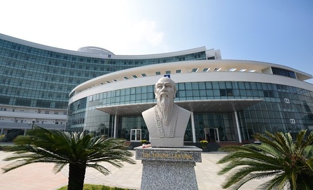 Dung 37 ty tien tai tro xay truong mang ten Nguyen Ba Thanh hinh anh