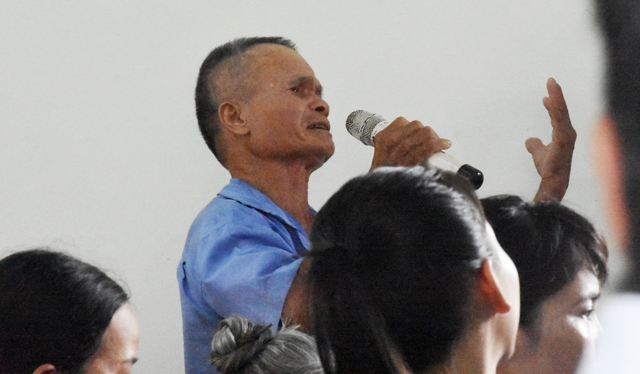 Lanh dao Da Nang doi thoai voi nguoi dan Khanh Son hinh anh