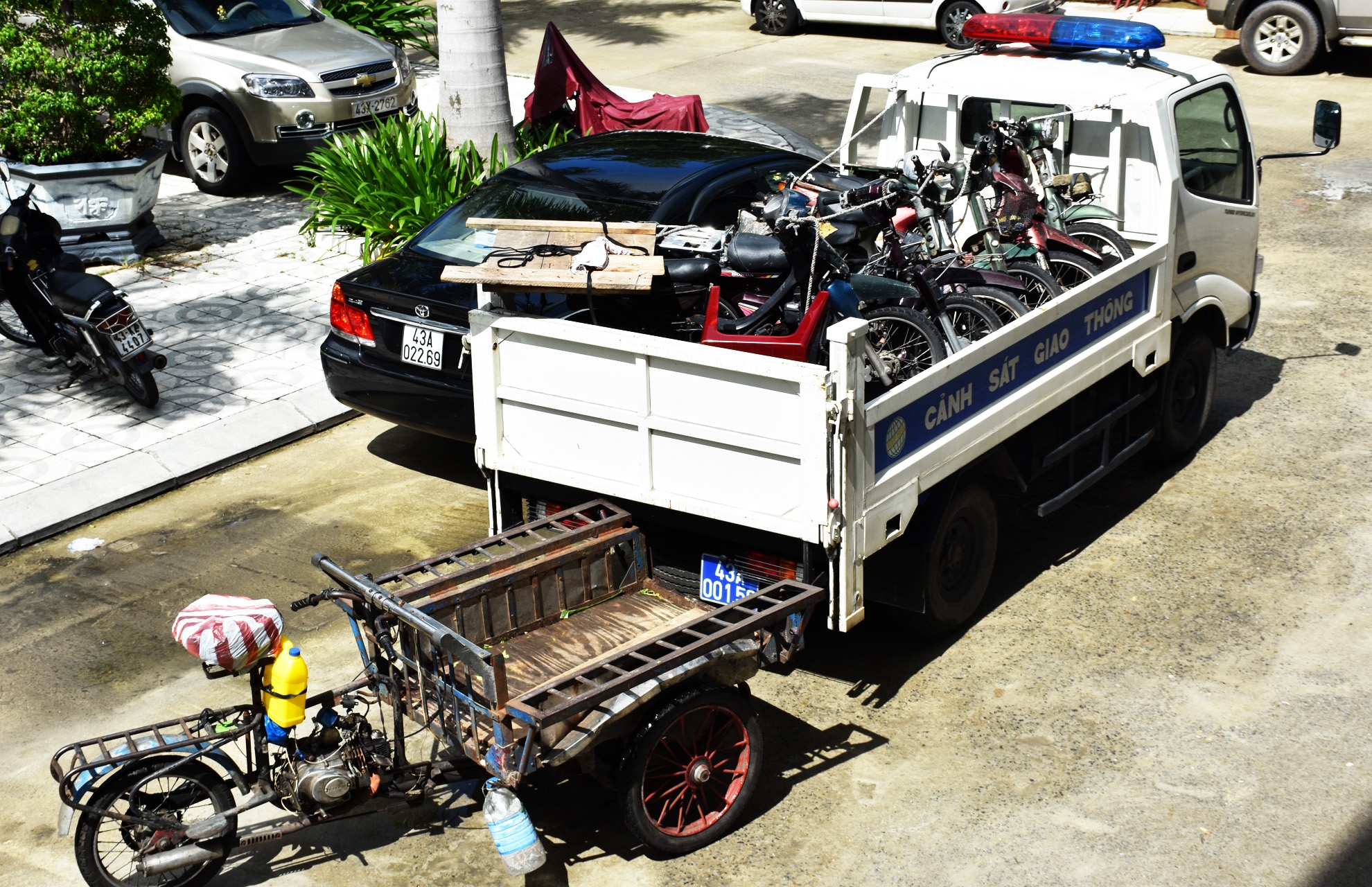 Da Nang se tieu huy hon 300 xe ca tang hinh anh