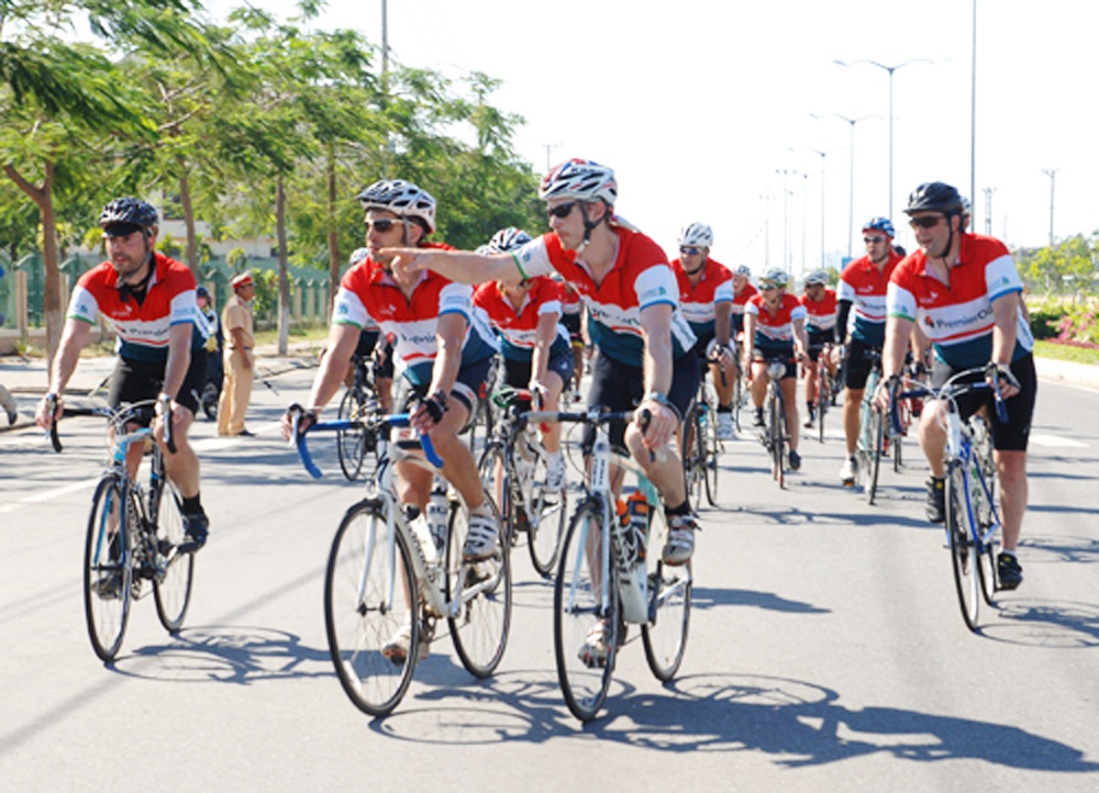 Lanh dao Da Nang se dua xe dap vi tre tho hinh anh