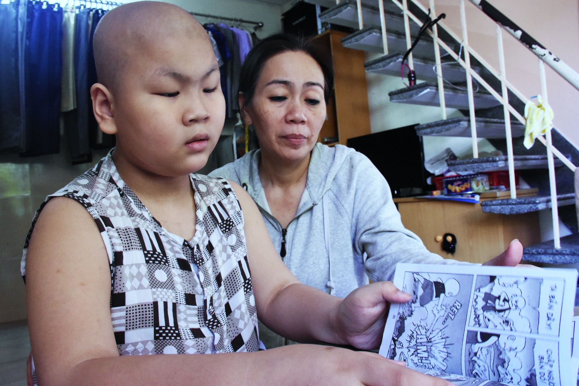 Dự kiến, ngày 3/12 cậu bé sẽ nhập viện điều trị đợt hóa trị. Ảnh: Đoàn Nguyên.