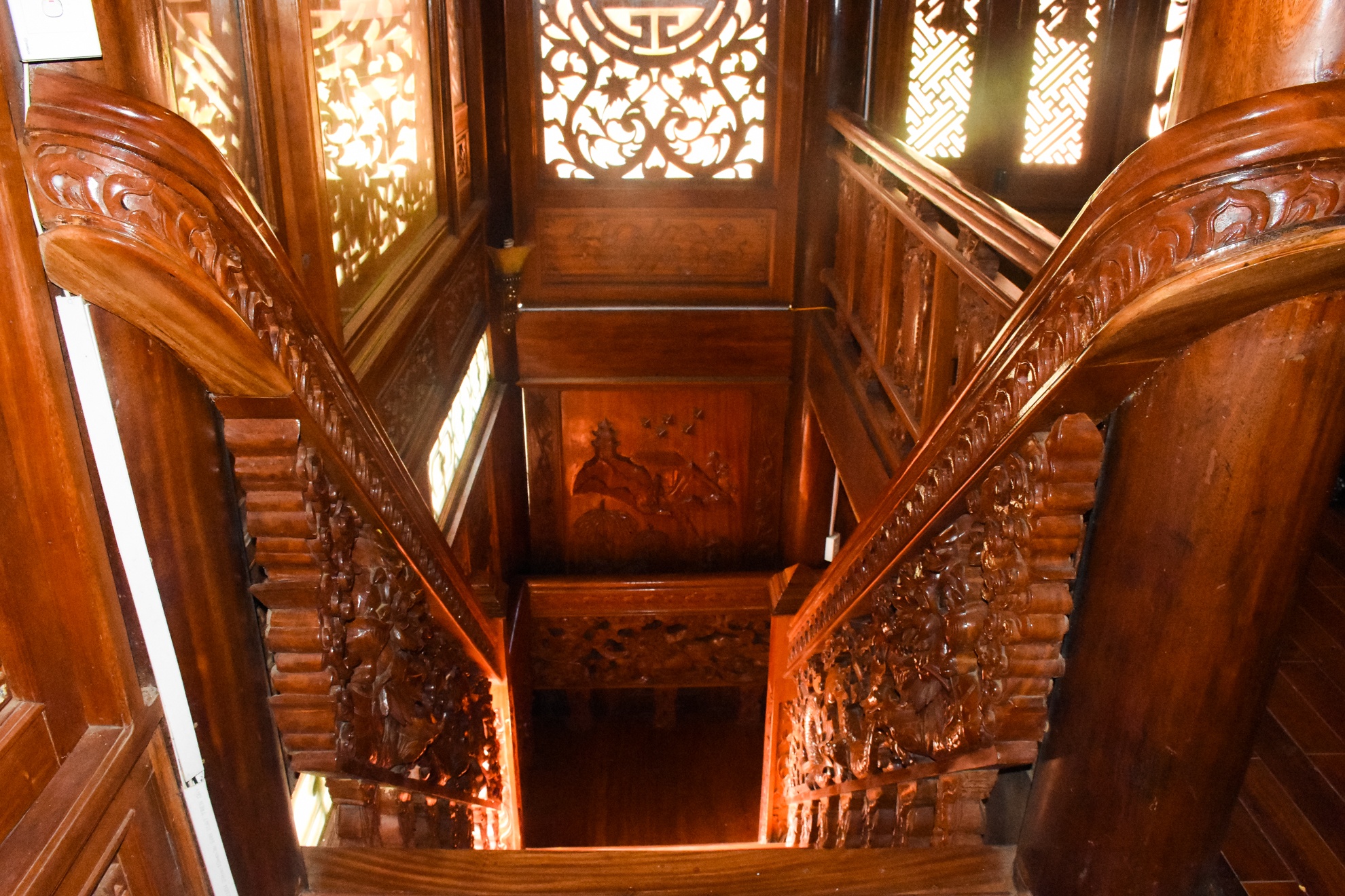 Dai gia vang cham thao do biet phu anh 3