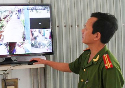 Da Nang lap camera giam sat tieu cuc o truong hoc hinh anh