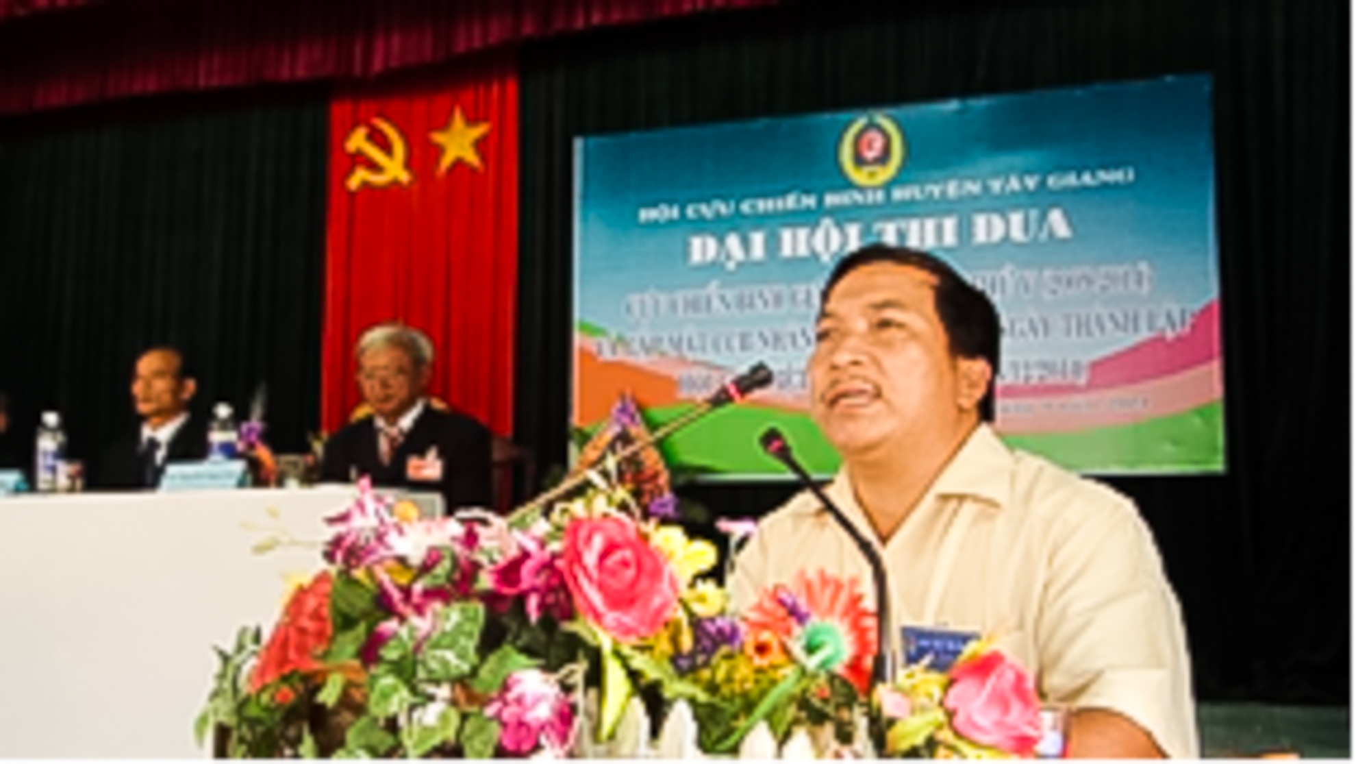 dao nui lam ham ruou anh 1