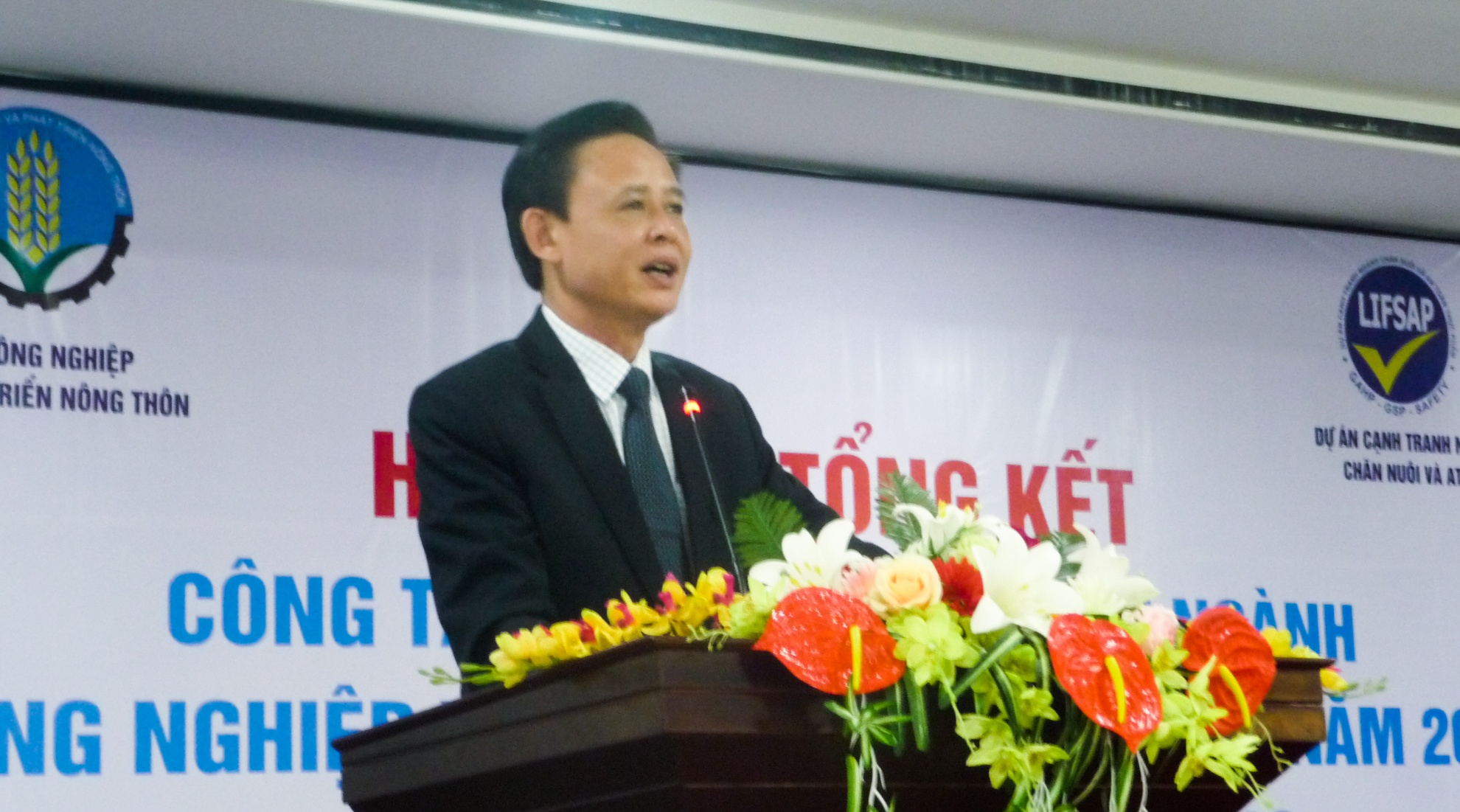 Chất cấm trong chăn nuôi ảnh 1 Chat cam trong chan nuoi anh 1