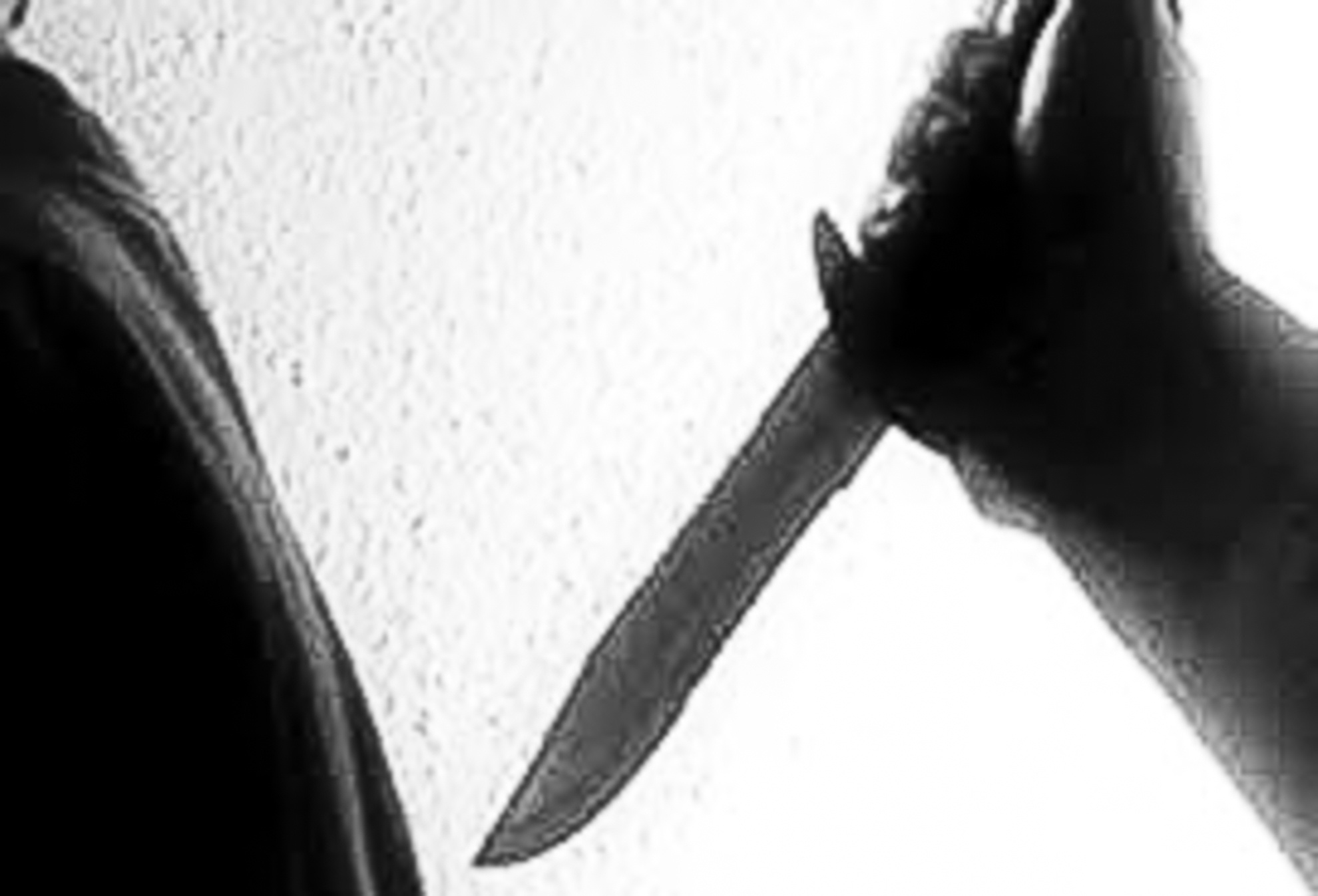 Ke toan truong hoc tu vong gan nha voi nhieu vet dam hinh anh