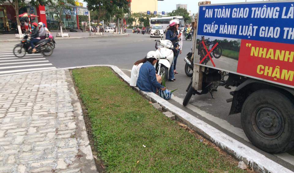 Cảnh sát Đà Nẵng phạt lạ người vi phạm ảnh 1 Canh sat Da Nang phat la nguoi vi pham anh 1