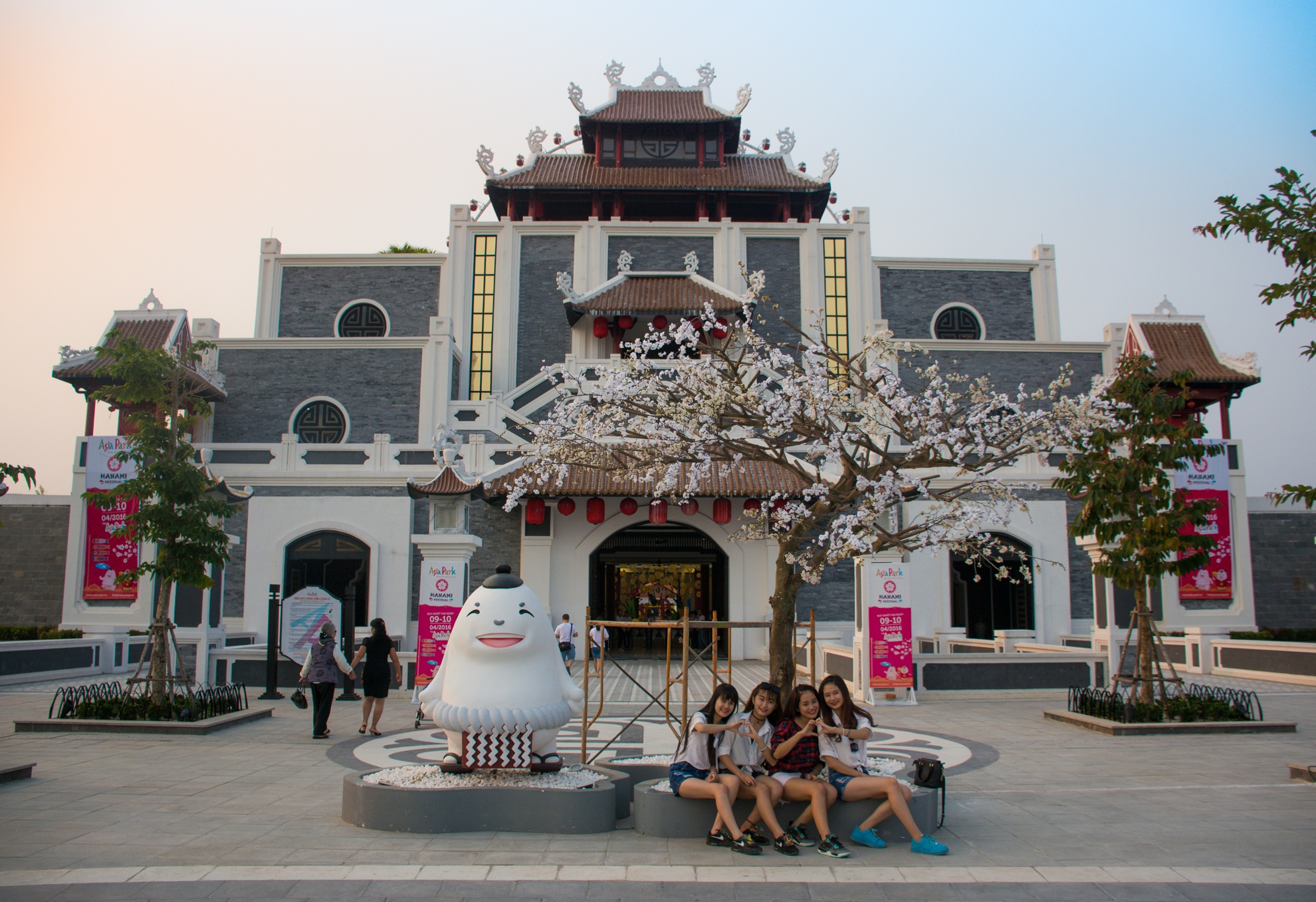Le hoi hoa anh dao da nang anh 2