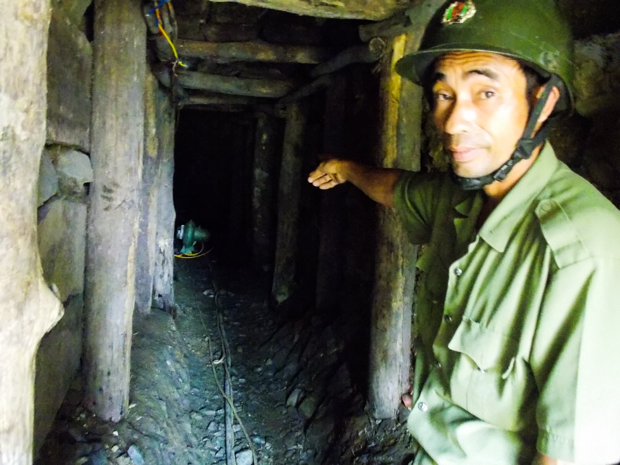 Ngat khi ham vang tu vong anh 2