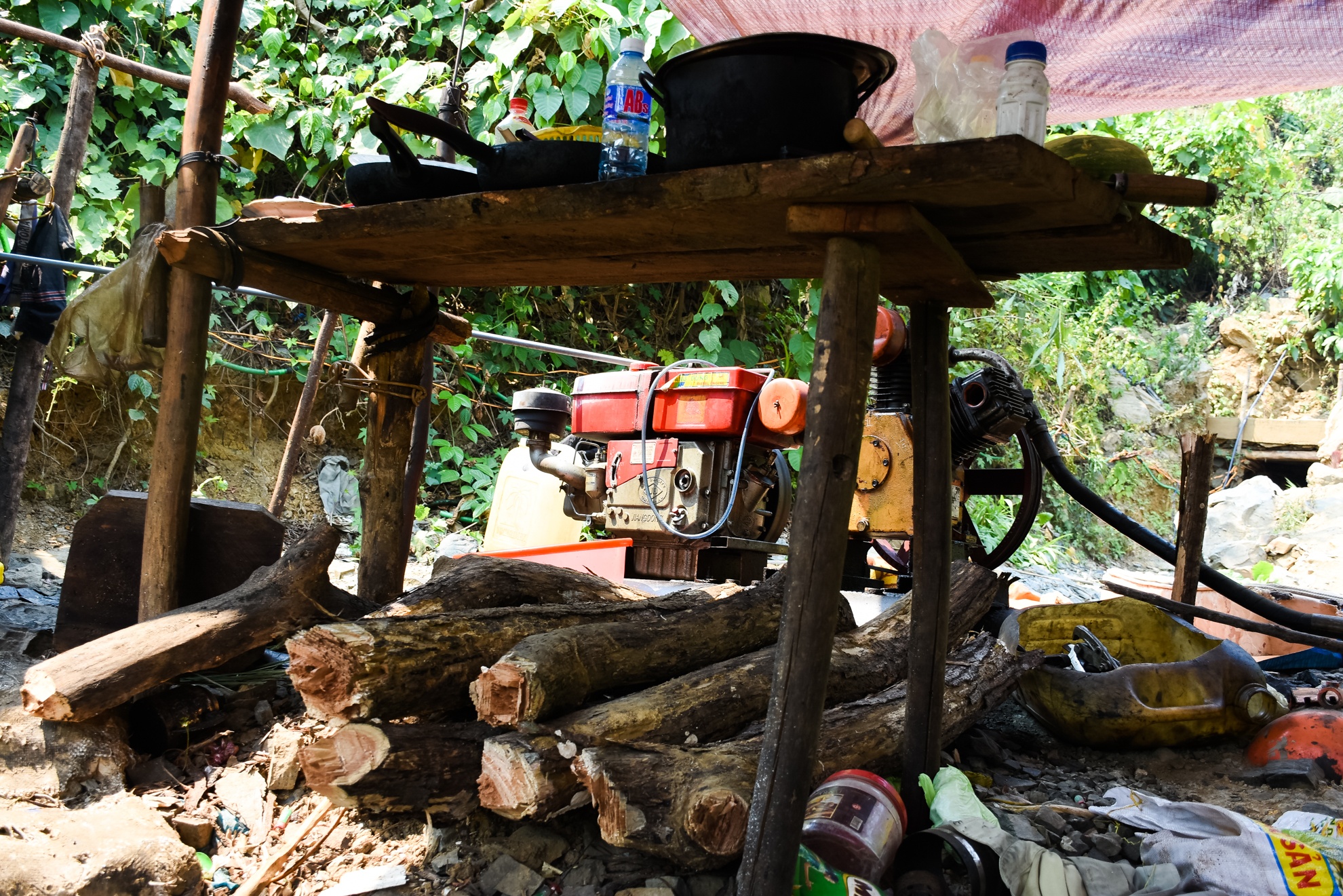 tử vong dưới hầm vàng ảnh 2 tu vong duoi ham vang anh 2