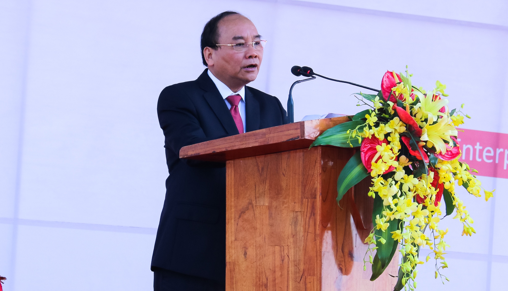 Thu tuong Nguyen Xuan Phuc anh 1