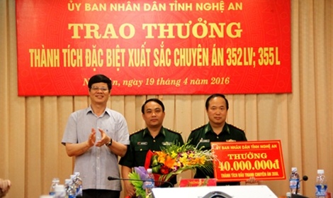 Lat tay ong trum ma tuy anh 3