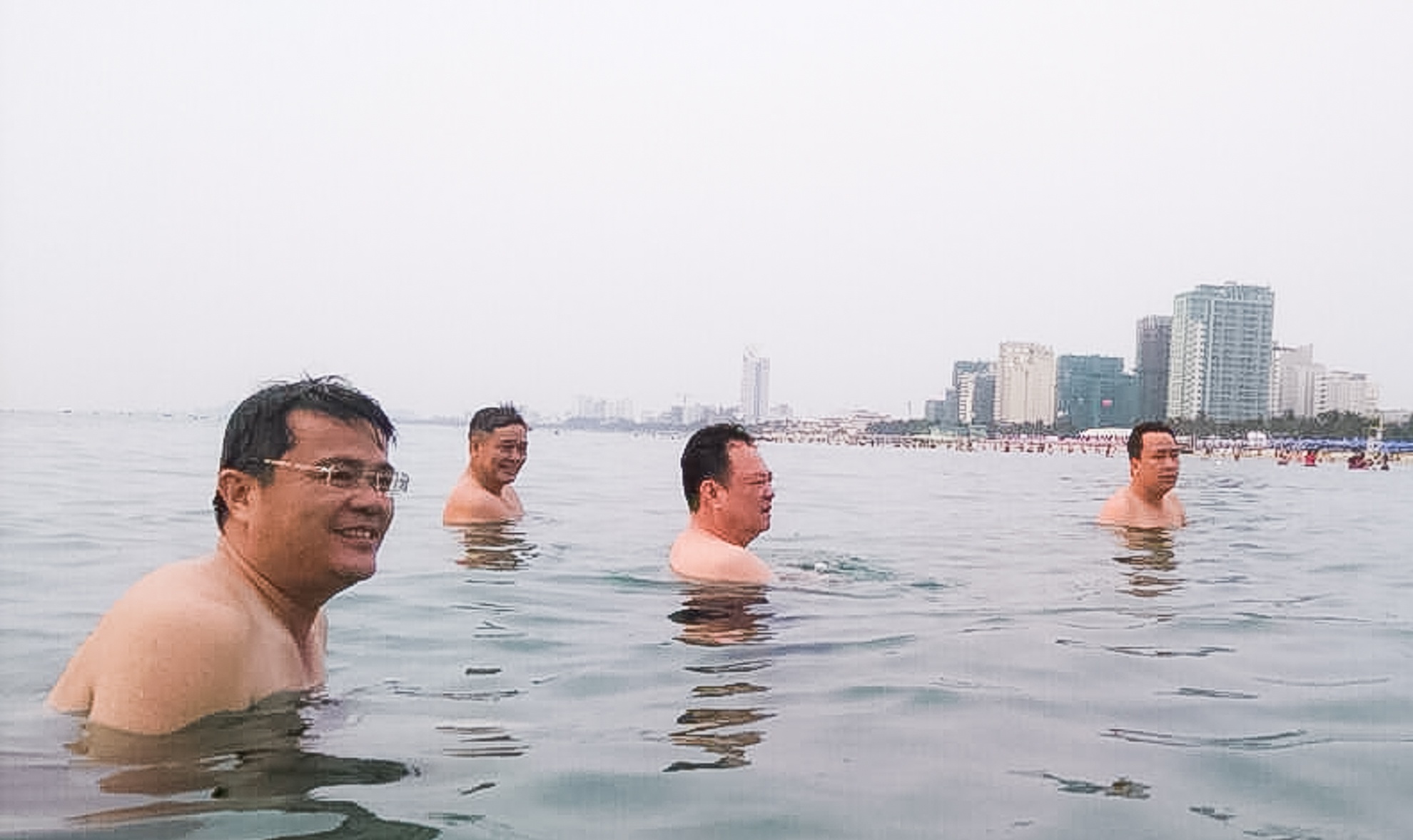 Lanh dao Da Nang tam bien anh 1