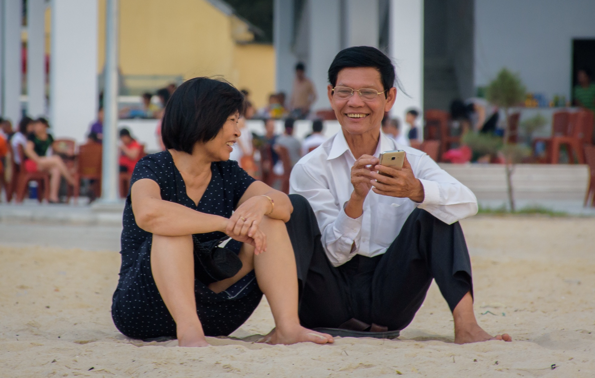 Người dân và du khách đến Huế tắm biển ảnh 10 Nguoi dan va du khach den Hue tam bien anh 10