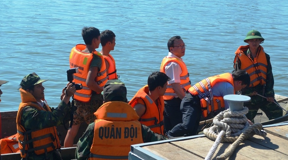 Giang luoi cua song Han tim 3 nguoi mat tich hinh anh