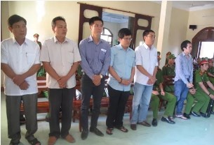 Mo lai phien toa cong an dung nhuc hinh dan den chet nguoi hinh anh