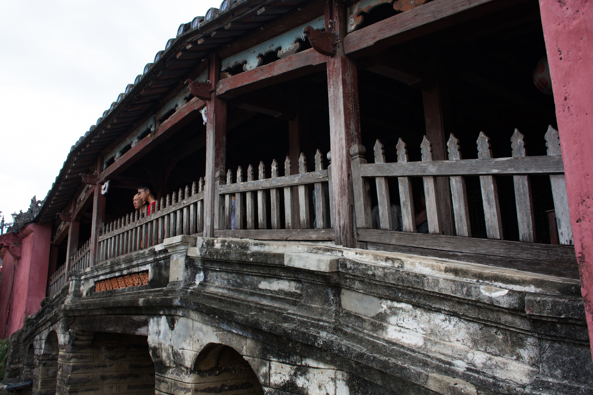 Chua cau Hoi An sap sap anh 2