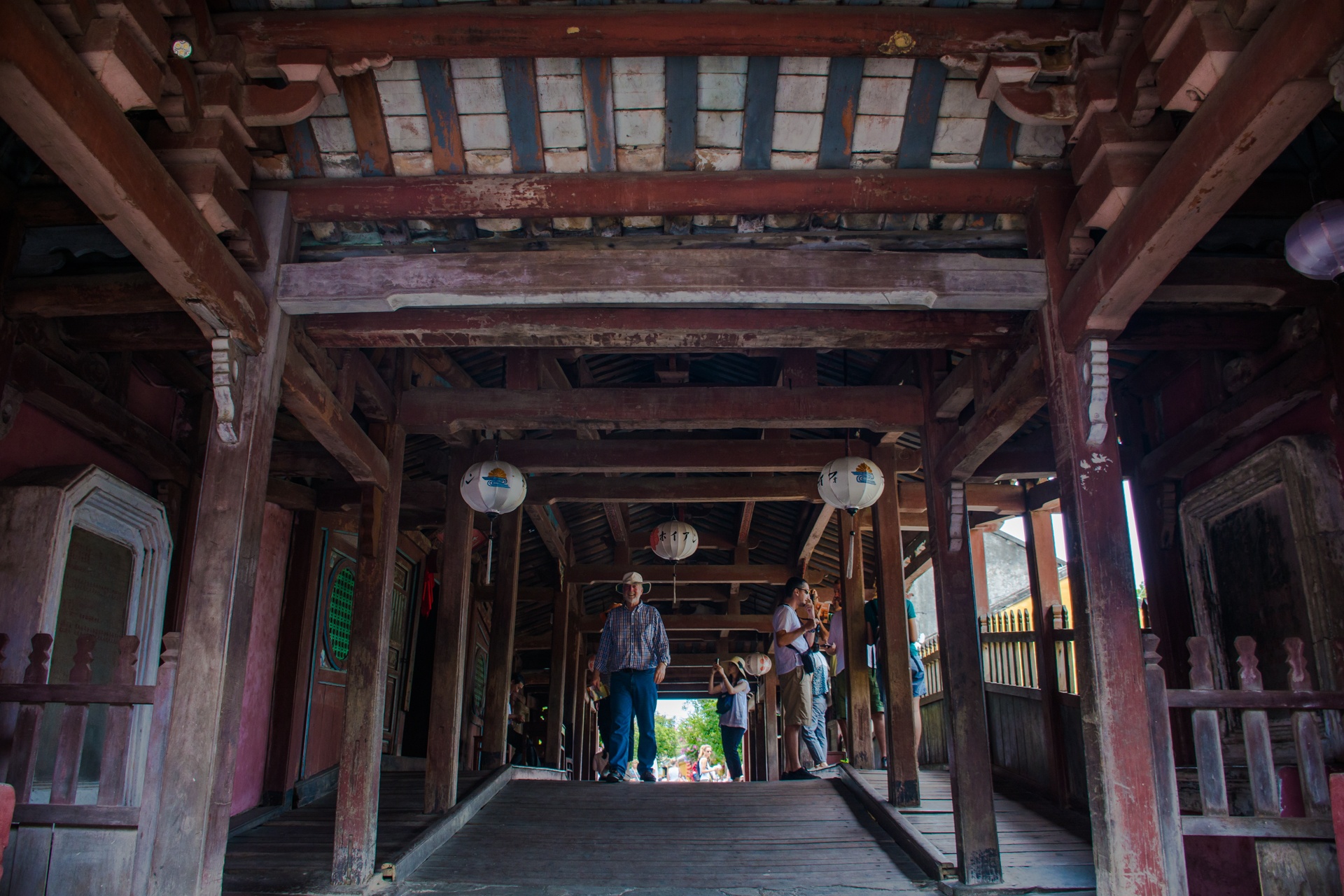 Chua cau Hoi An sap sap anh 6