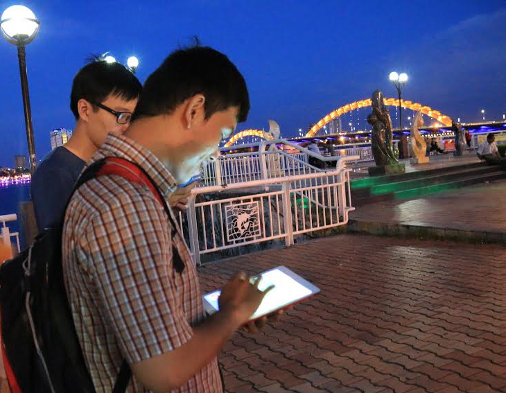 Da Nang yeu cau can bo khong choi Pokemon Go hinh anh