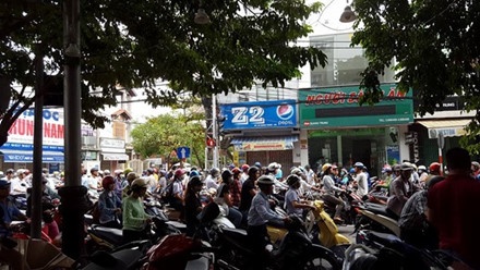 Xay ham chui qua song Han anh 2