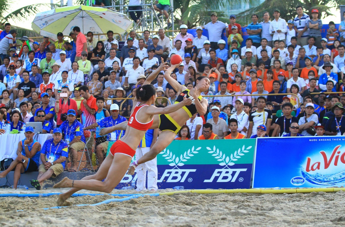 Cac co gai bong nem Viet Nam danh bai Trung Quoc gianh HCV hinh anh