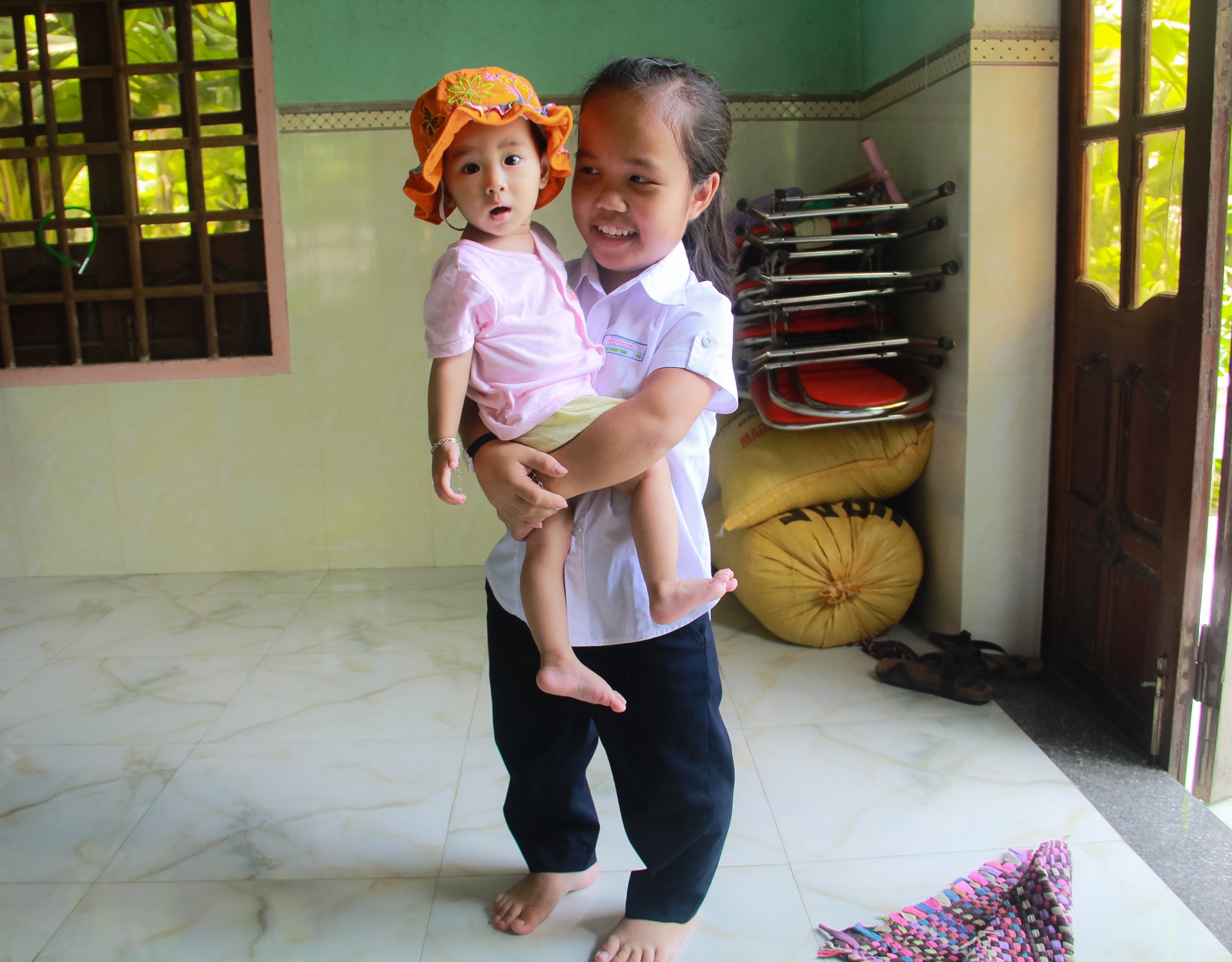 Nữ sinh cao 1 m học giỏi ảnh 2 Nu sinh cao 1 m hoc gioi anh 2