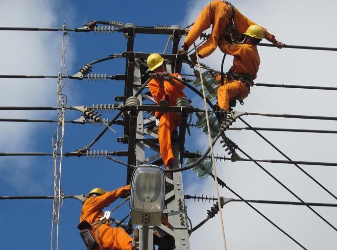 Dien luc Da Nang xin loi khach hang vi cat dien keo dai hinh anh