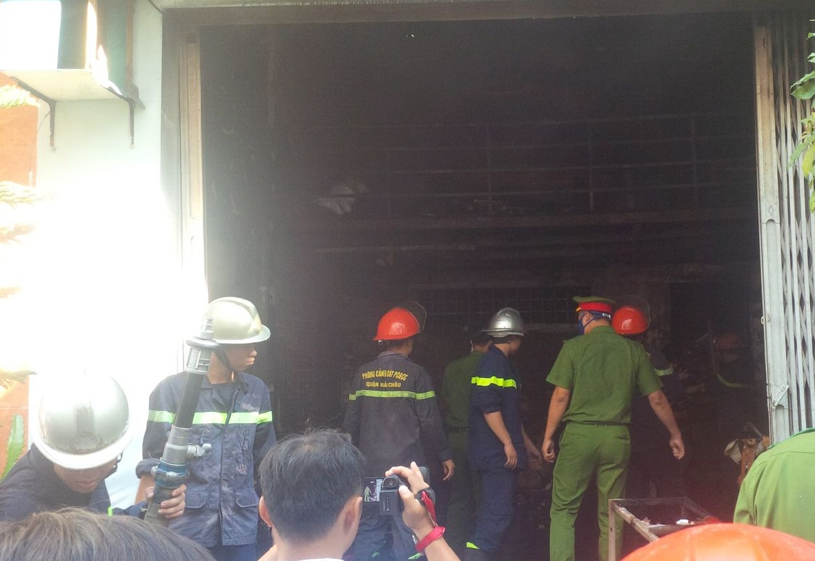 Xảy ra cháy lớn ở Đà Nẵng ảnh 1 Xay ra chay lon o Da Nang anh 1