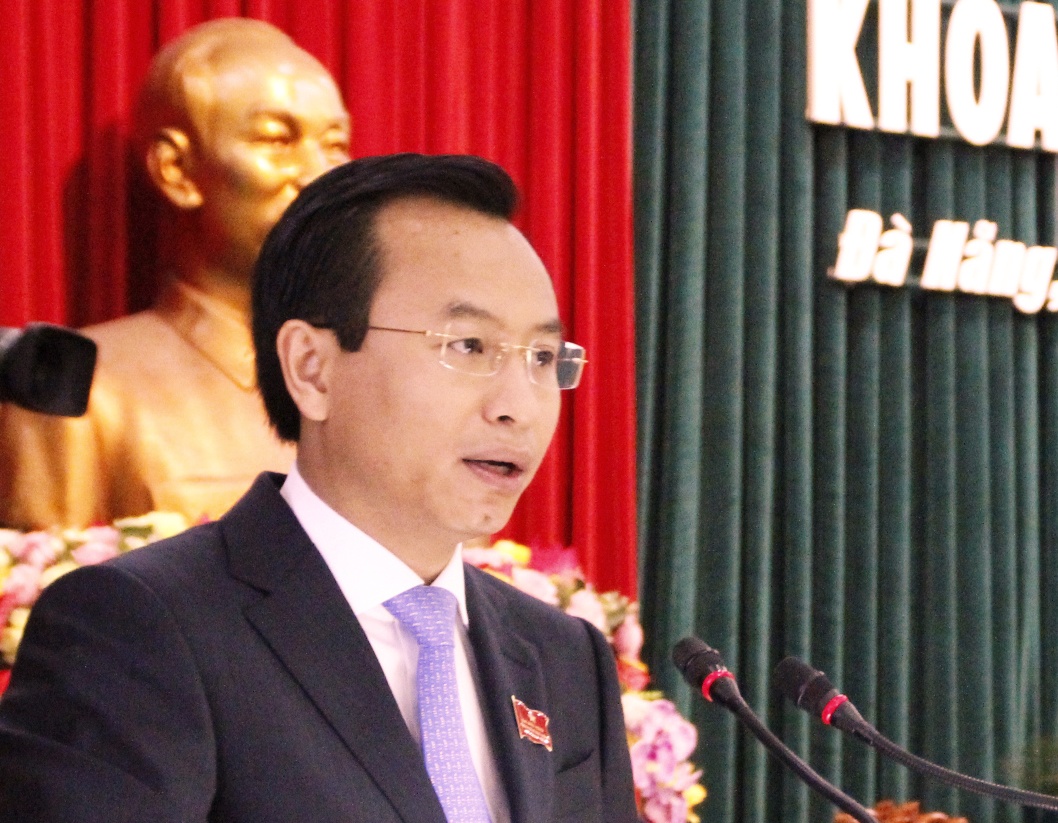 Bi thu Da Nang nghi ngo can bo cap duoi nhan tien 'boi tron' hinh anh