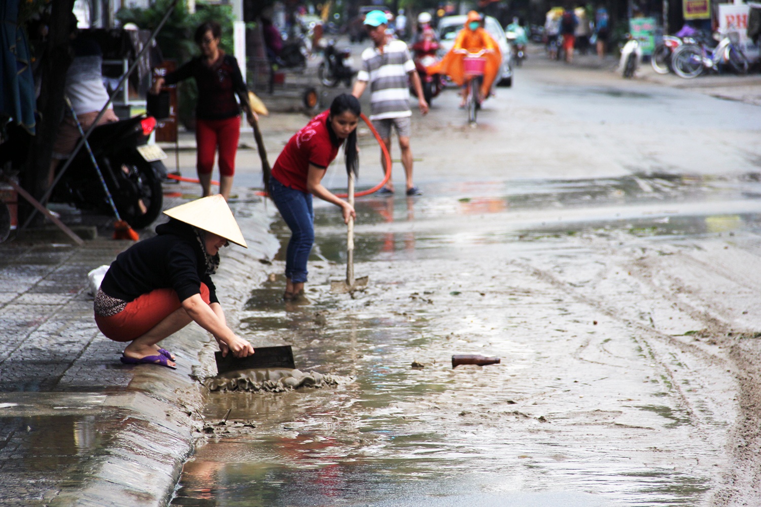 Mua lu o mien Trung anh 1