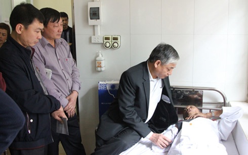 Thuong binh bi hanh hung o Ha Noi: Xem xet khoi to vu an hinh anh