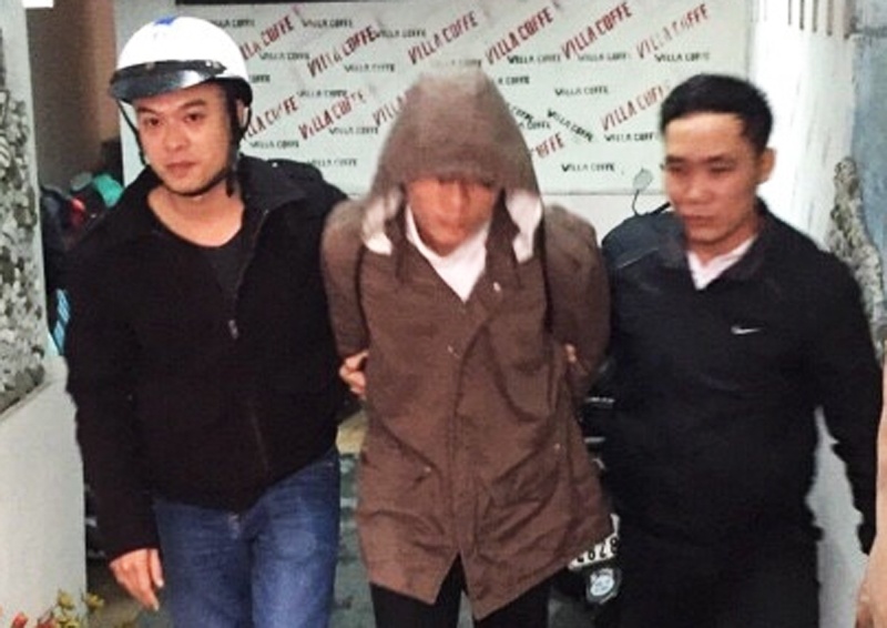 Con trai cuong doat tien nguoi tinh cu cua cha hinh anh