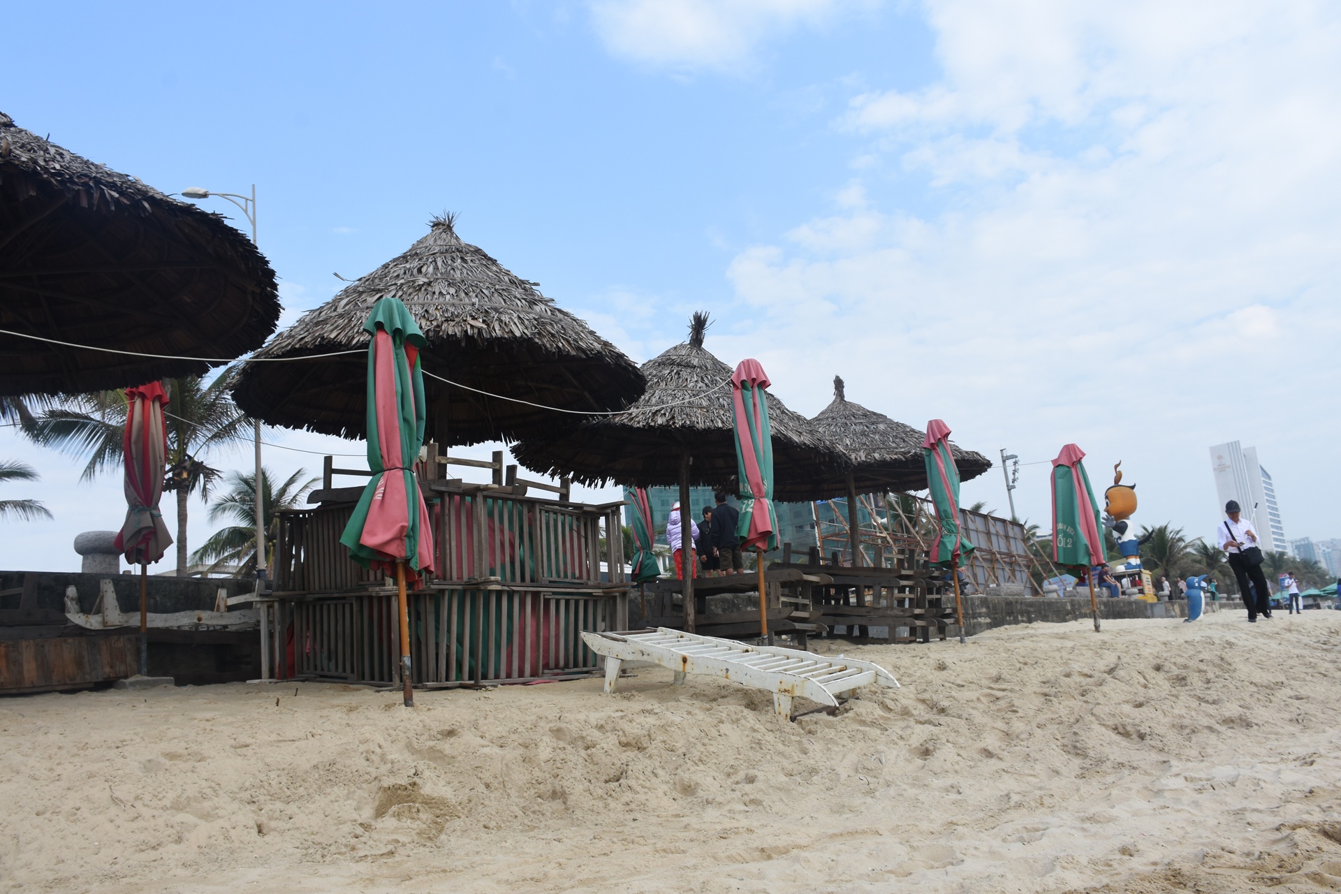 Bai bien Da Nang sat lo anh 8